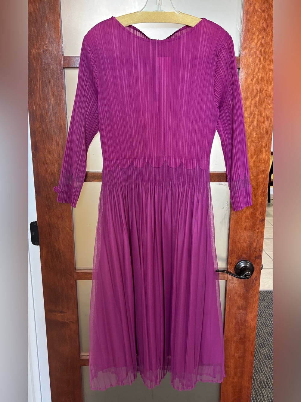 Veeca Fuchsia Pleated Midi Dress